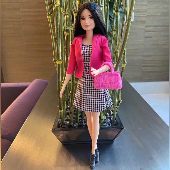 Brand New Mattel Barbie Fashionista - Picture 6 of 13